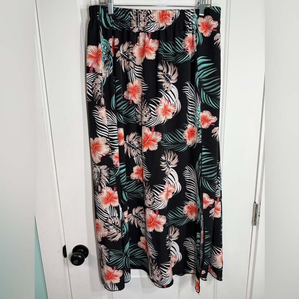 SHEIN Curve Tropical Floral Print Skirt with Slit